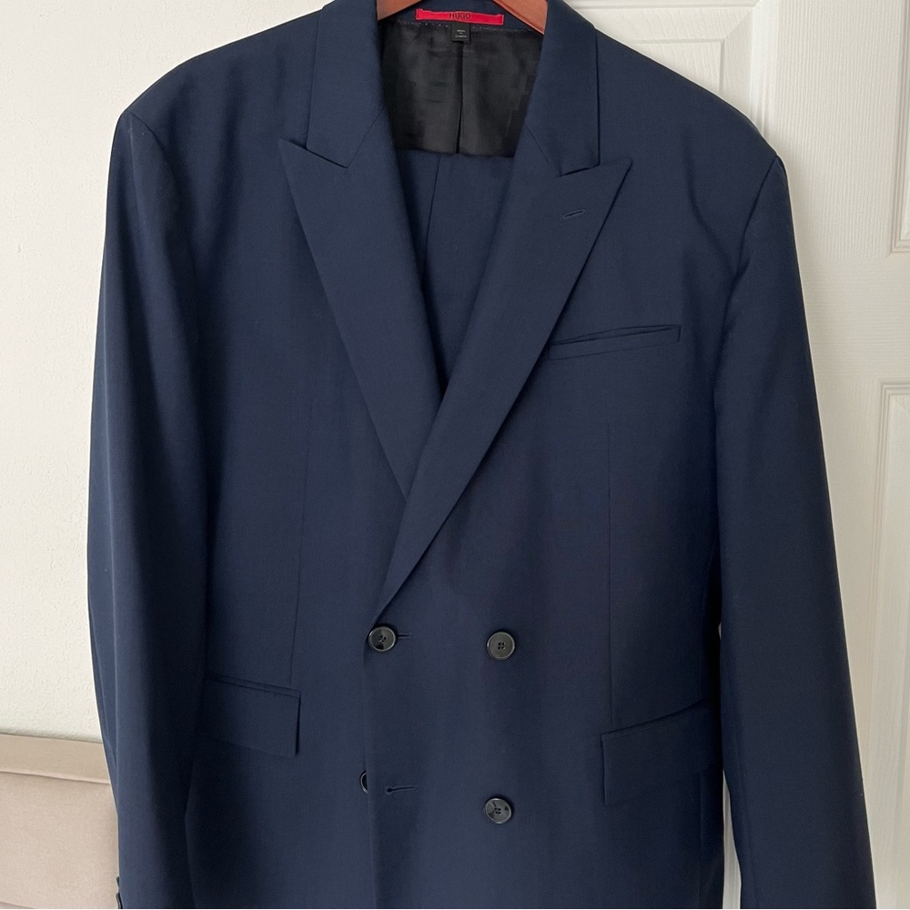 Hugo boss double breasted wool suit